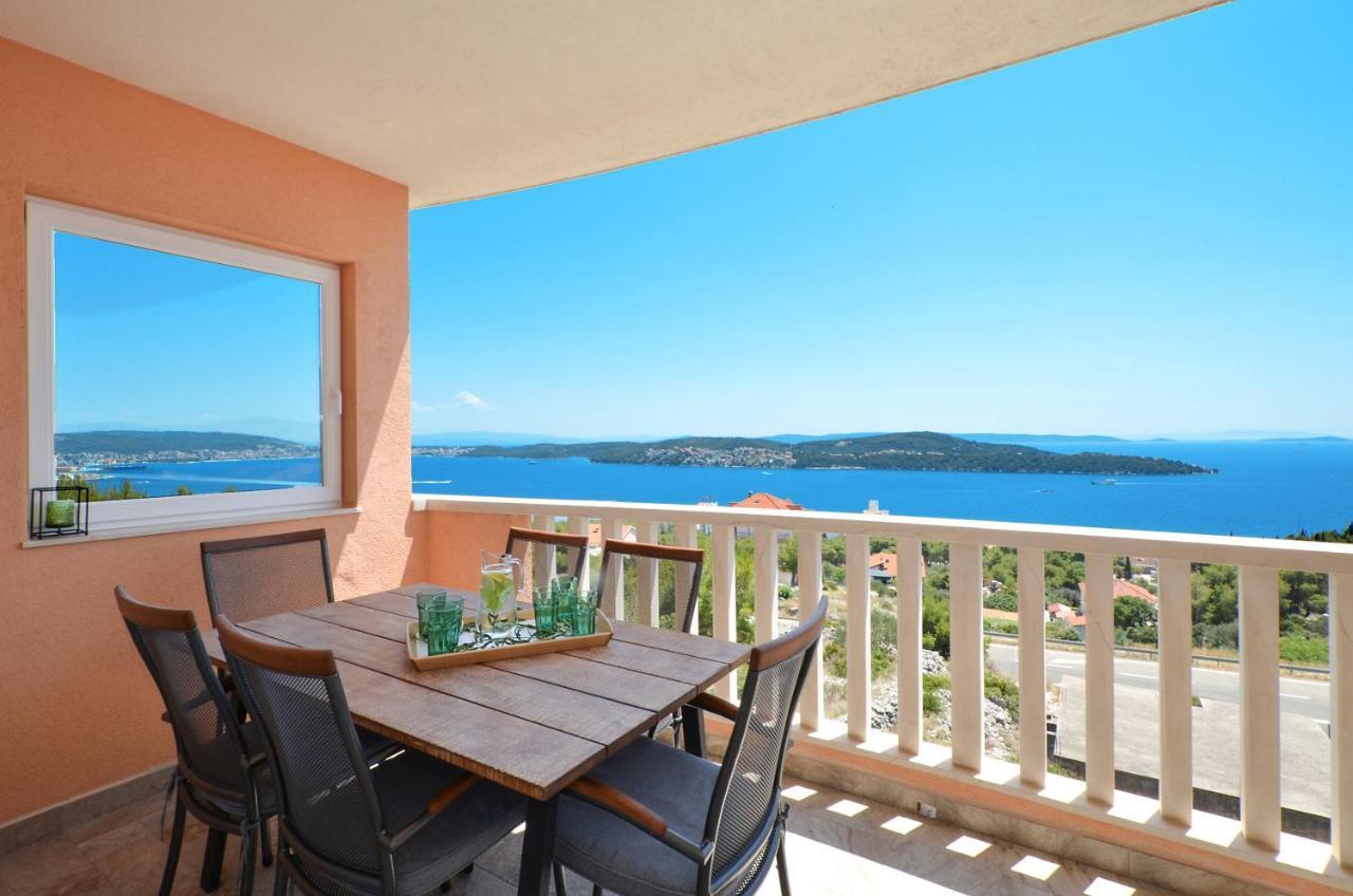 Apartment Elza Trogir Eksteriør billede