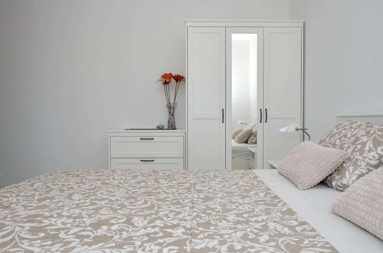Apartment Elza Trogir Eksteriør billede