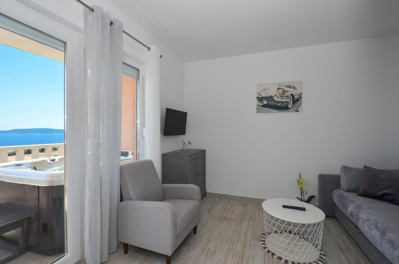 Apartment Elza Trogir Eksteriør billede