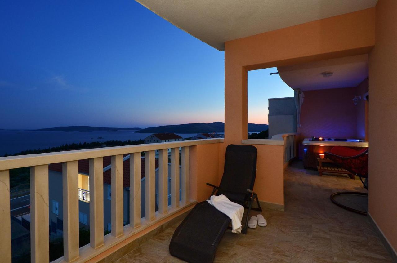 Apartment Elza Trogir Eksteriør billede